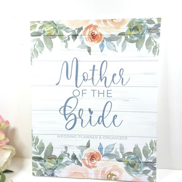 Mother of the Bride Wedding Planner & Organizer: Large White Roses Wedding Plan - Picture 1 of 12